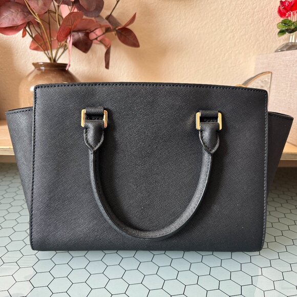 Black Michael Kors Selma Saffiano Leather Medium Satchel - Picture 2 of 14